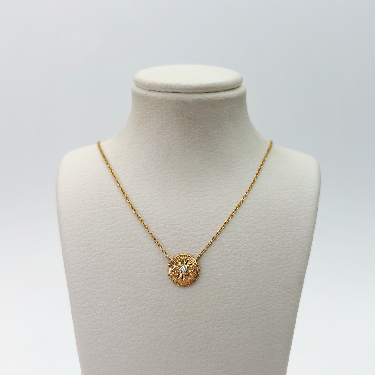 گردنبند آنیسا