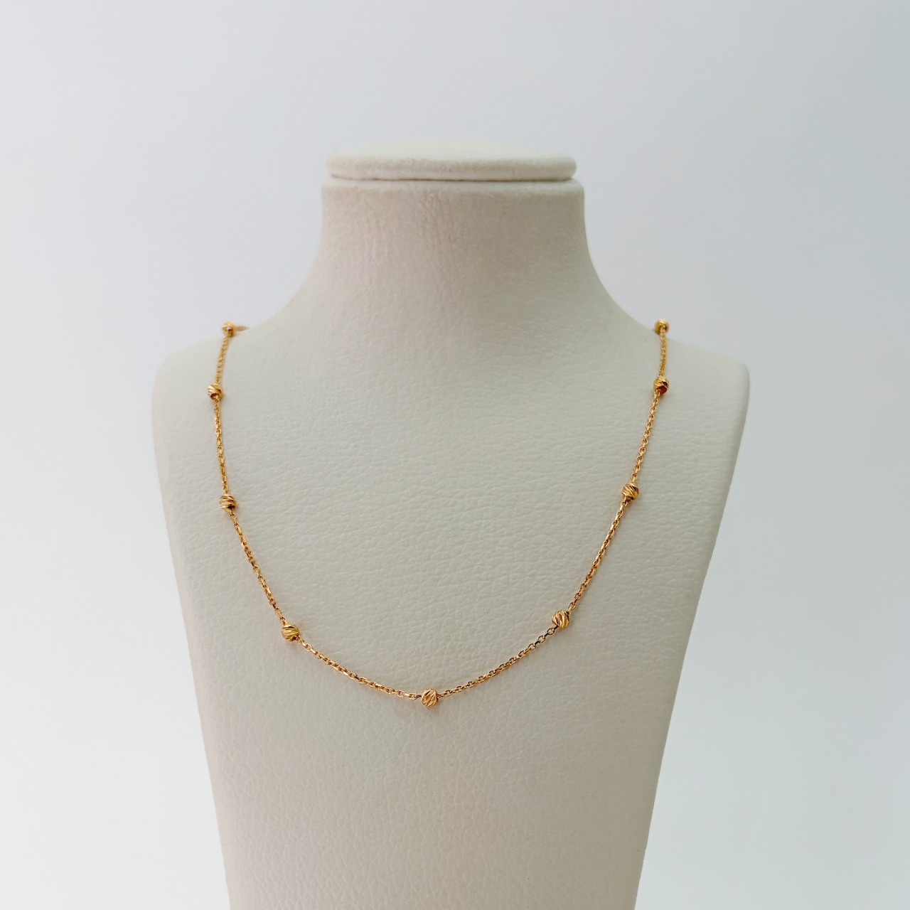 گردنبند مربع تراش